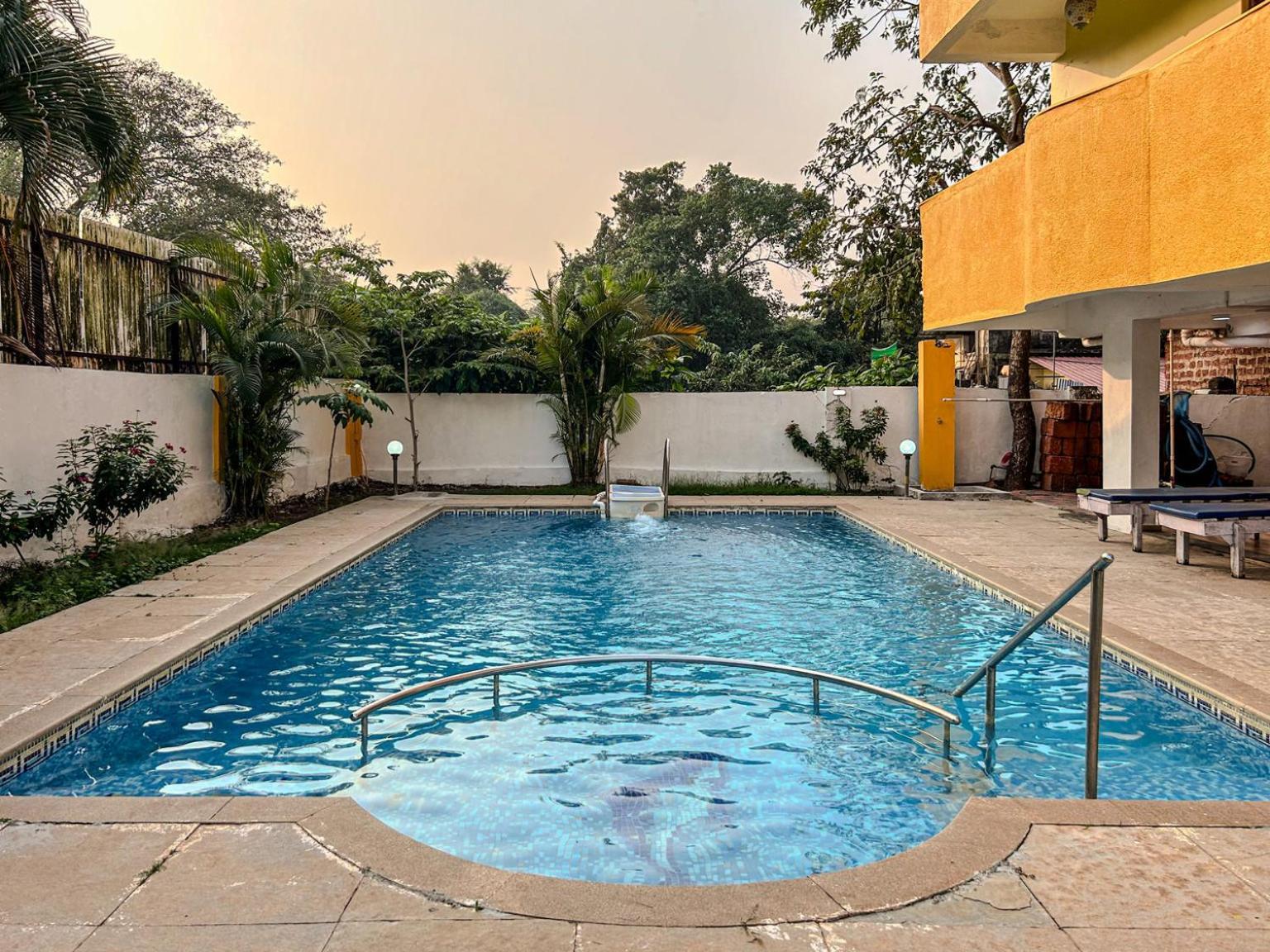 Hotel La Costa Residency à Anjuna Extérieur photo