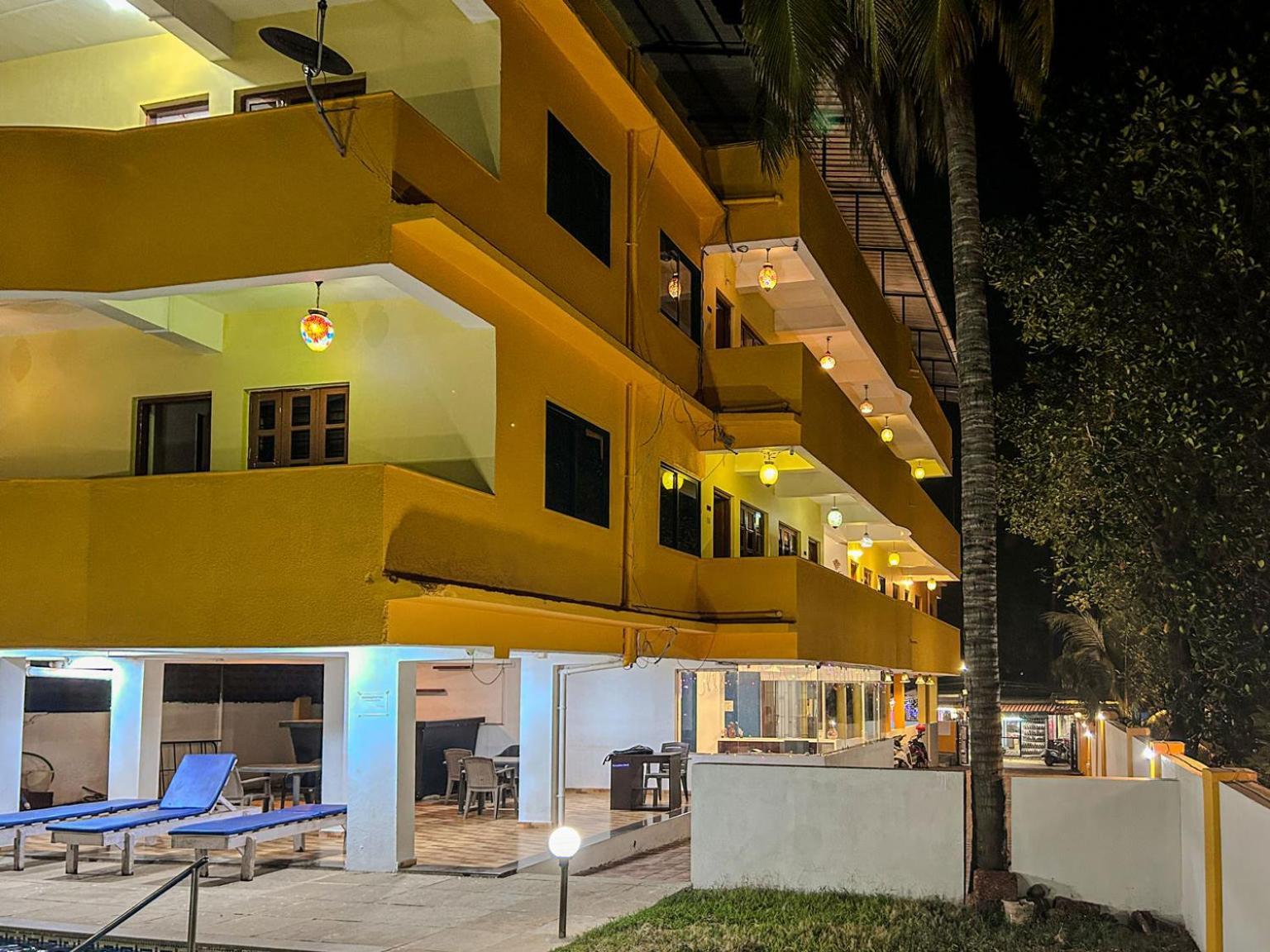 Hotel La Costa Residency à Anjuna Extérieur photo